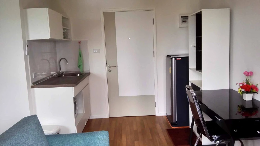 ให้เช่า ลุมพินี เพลส บางนา กม.3 ห้องพร้อมอยู่ ราคาสบายกระเป๋า เฟอร์พร้อม รีบจองเลย