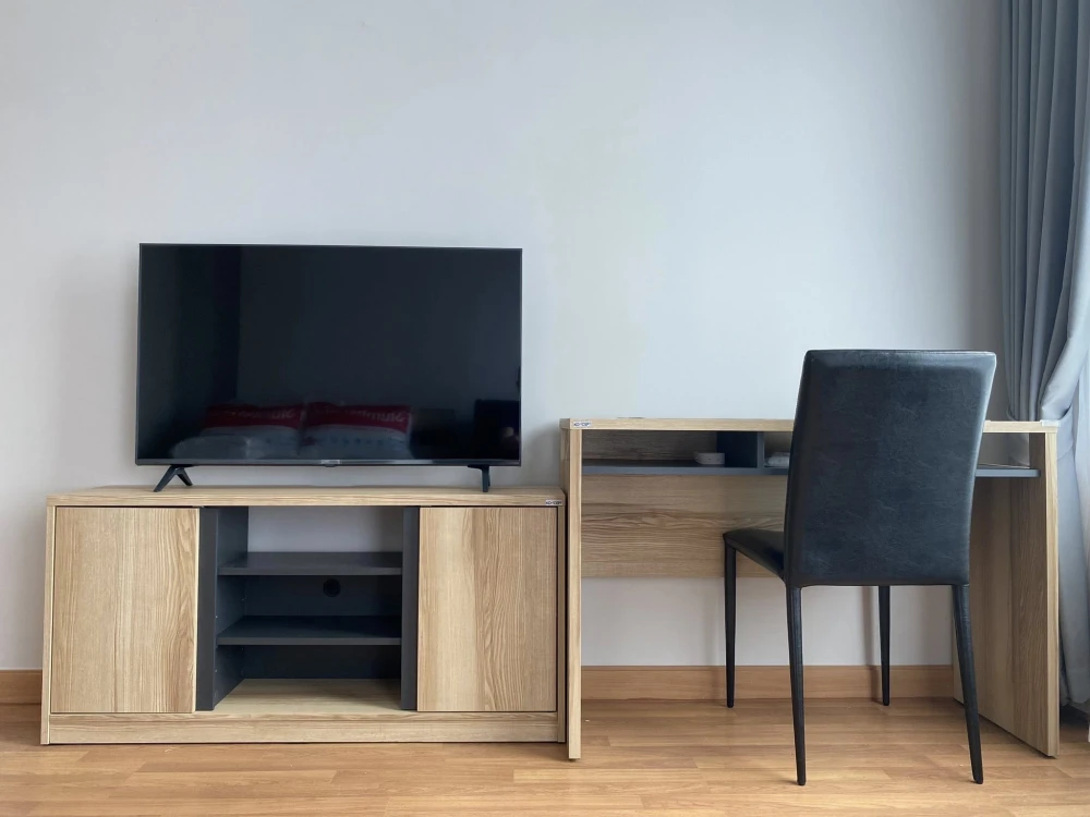 ให้เช่า ลุมพินี เพลส เตาปูน - อินเตอร์เชนจ์ แบบสตูดิโอ ห้องวิวสระว่ายน้ำ เฟอร์นิเจอร์ครบ+ เครื่องใช้ไฟฟ้าครบ ห้ามพลาด