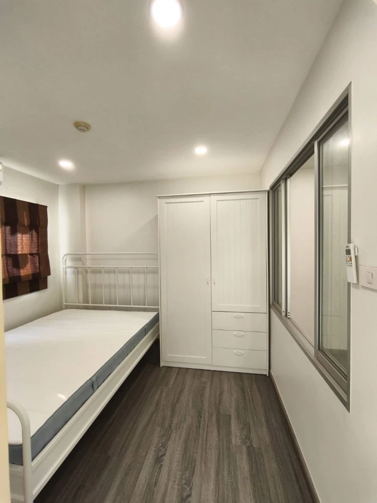 ให้เช่า ลุมพีนี ทาวน์ บดินทรเดชา-รามคำแหง วิว สนามบอล โล่ง โปร่ง สบาย มี 2 แอร์ เฟอร์ฯ ครบ ห้ามพลาด