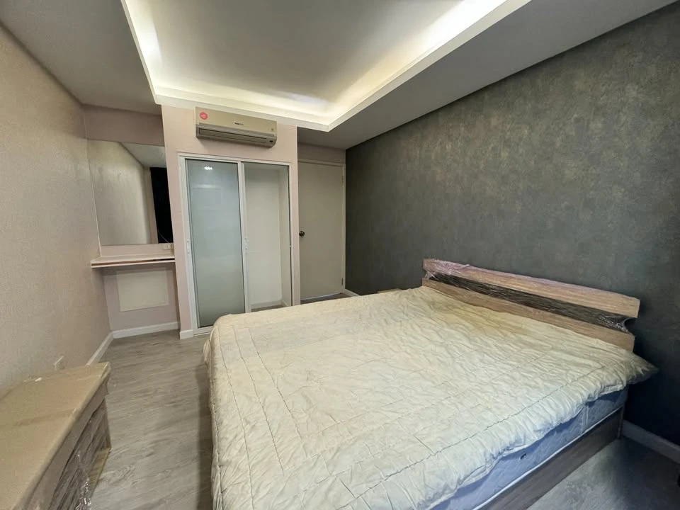 ให้เช่า วิคตอเรีย เลควิว คอนโดมิเนียม ห้องใหญ่ 2 ห้องนอน ติดวอลเปเปอร์ ลมดีมาก ในราคาเบาๆ คุ้มแบบนี้ต้องจอง