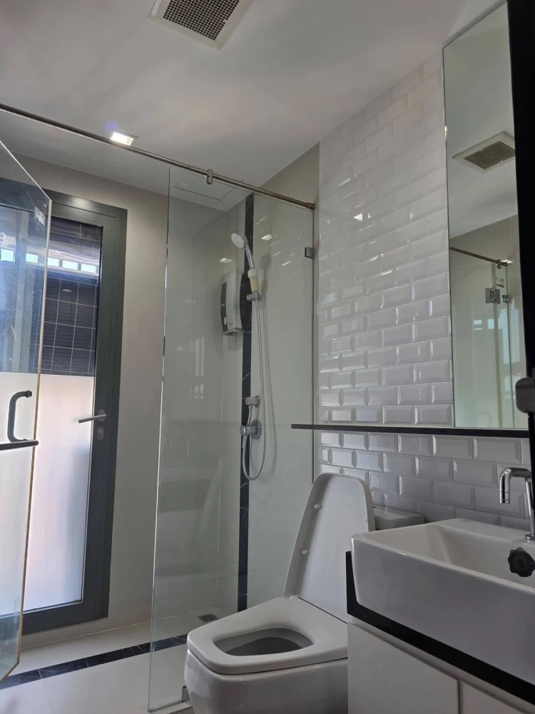 ให้เช่า วิช ซิกเนเจอร์ มิดทาวน์ สยาม ชั้นสูง วิวเมือง แต่งครบ จองเลย ด่วนๆ