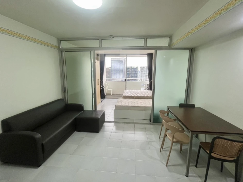 ให้เช่า ศุภาลัย ปาร์ค พหลโยธิน 21 ห้องอยู่ชั้นสูงมาก (ชั้น 28) กั้นห้องเป็นสัดส่วน ห้ามพลาด