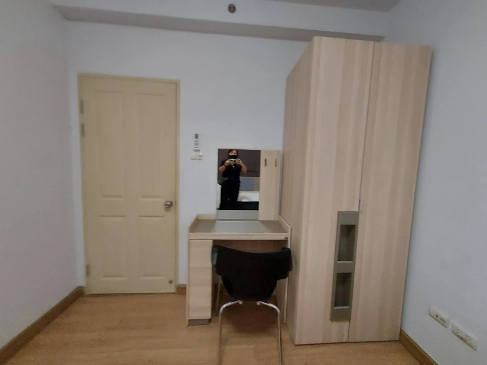 ให้เช่า ศุภาลัย ปาร์ค ราชพฤกษ์-เพชรเกษม ชั้น 17 ห้องมุม วิวเมือง รับลม ระเบียงใหญ่ มองเห็นสระว่ายน้ำ จองเลย