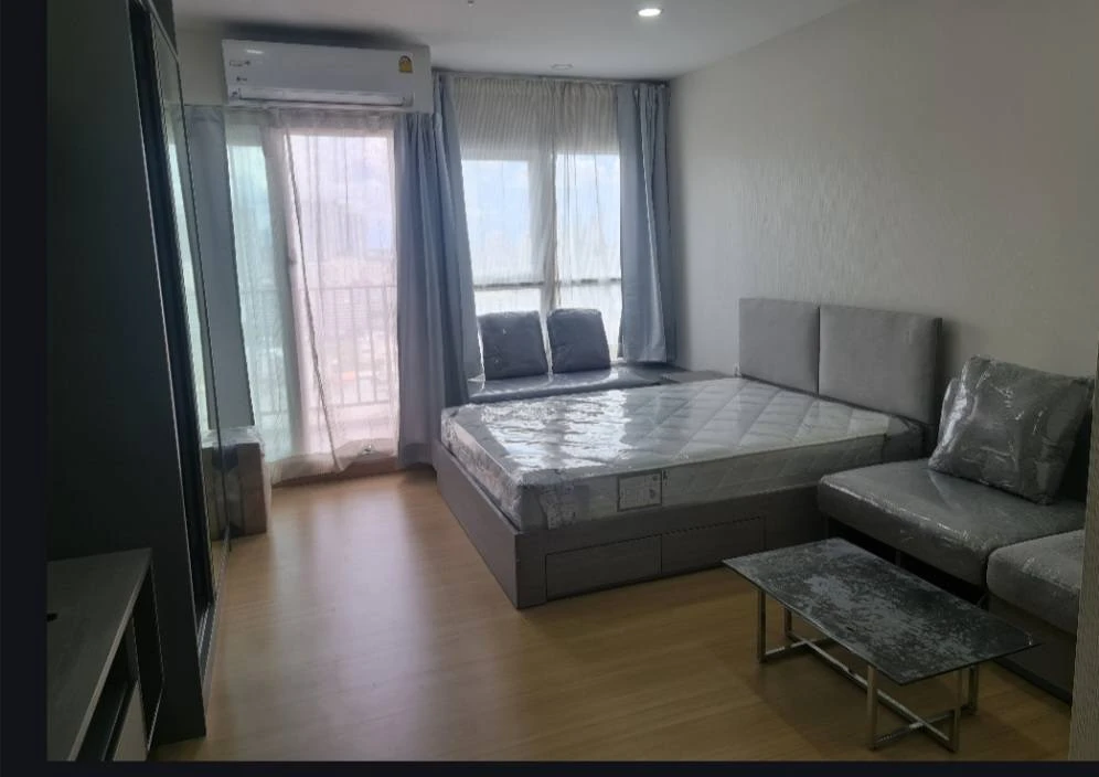 For rent: Supalai Veranda Ramkhamhaeng, 17th floor, view of Rajamangala Stadium, with gorgeous built-in furniture. Don't miss out!