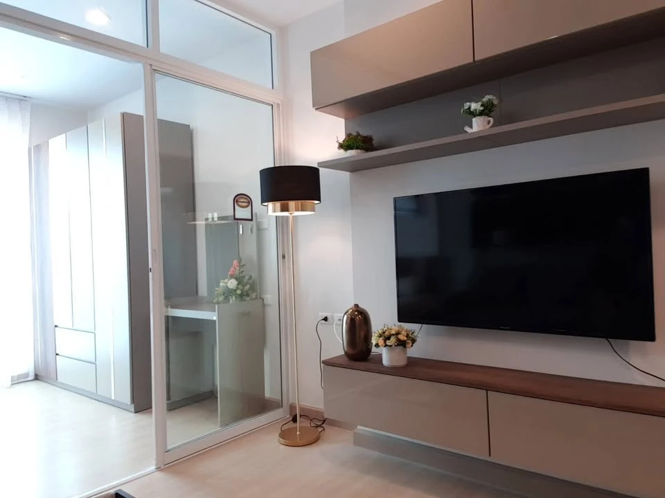 ให้เช่า ศุภาลัย ไลท์ รัชดา-นราธิวาส ห้องพร้อมอยู่ เฟอร์ครบ หิ้วกระเป๋ามาได้เลย