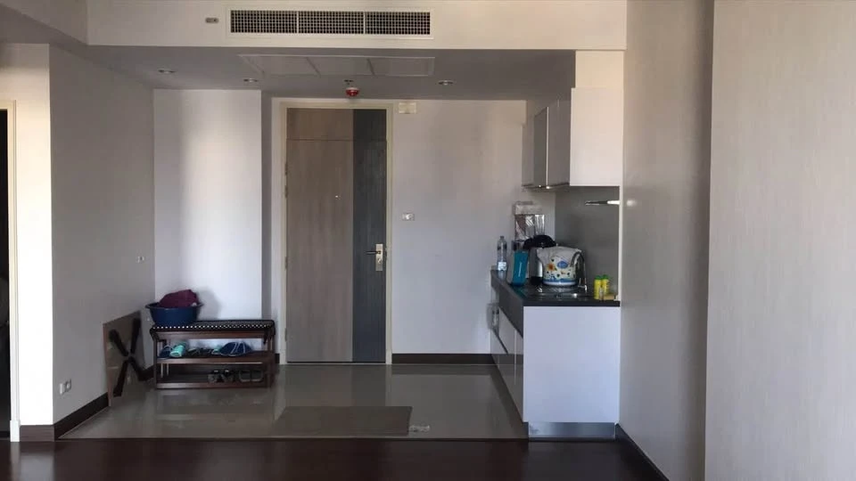 ให้เช่า ศุภาลัย ไลท์ สาทร-เจริญราษฎร์ ชั้นแปด ห้องกว้างมาก ราคาถูกกว่าทั่วไป มาแต่ตัวเข้าอยู่ได้เลย