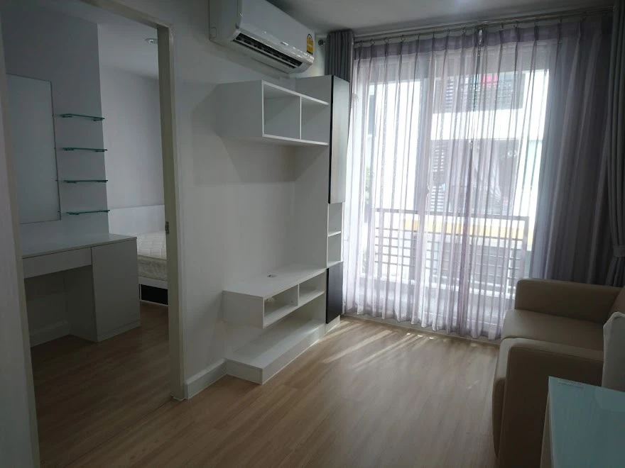 ให้เช่า สัมมากร​ S9  ห้องพร้อมอยู่ เฟอร์พร้อม ราคาสบายกระเป๋า รีบจองเลย