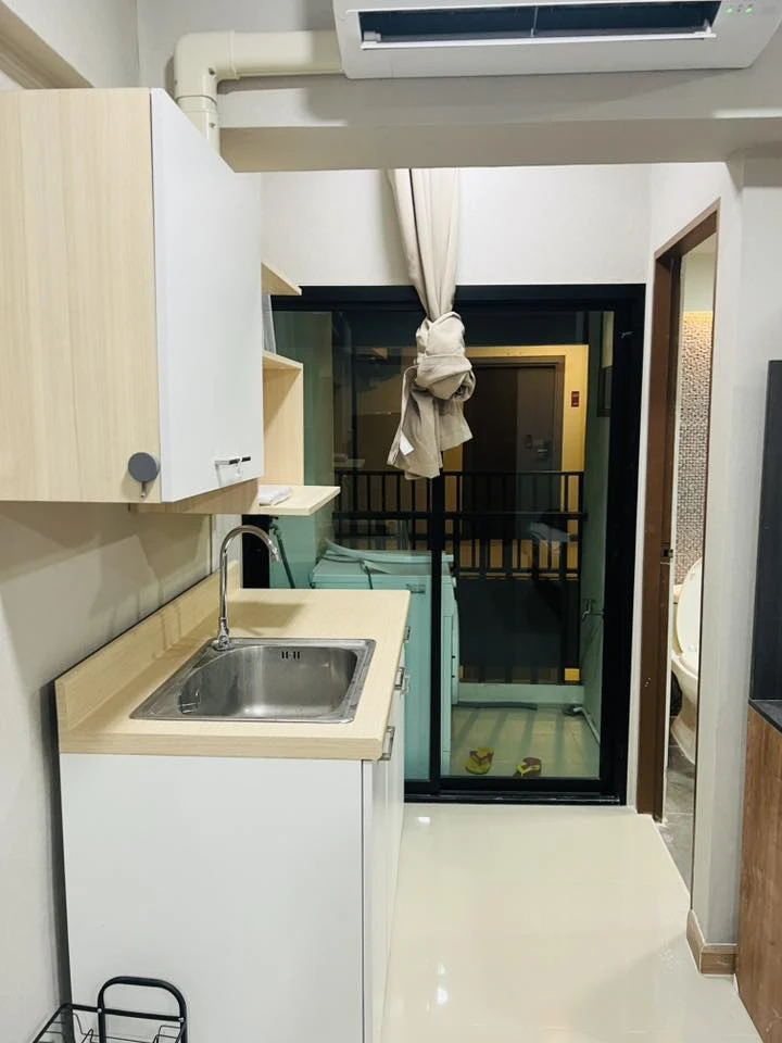 ให้เช่า สิริ ศรีลาซาล พร้อมเฟอร์นิเจอร์และเครื่องใช้ไฟฟ้า มาแต่ตัวเข้าอยู่ได้เลย