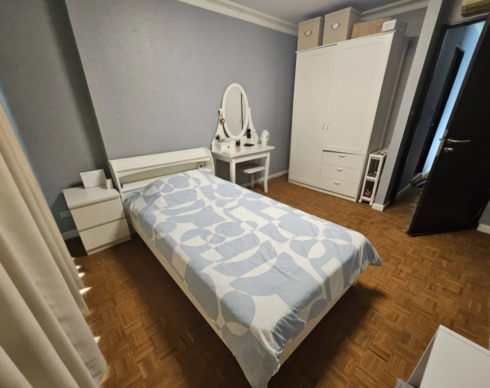 ให้เช่า สีลม สวีท ชั้น 14 ห้องมุม วิว ถนนสาทร/สถานีบีทีเอส St.Louis ไม่ควรพลาด