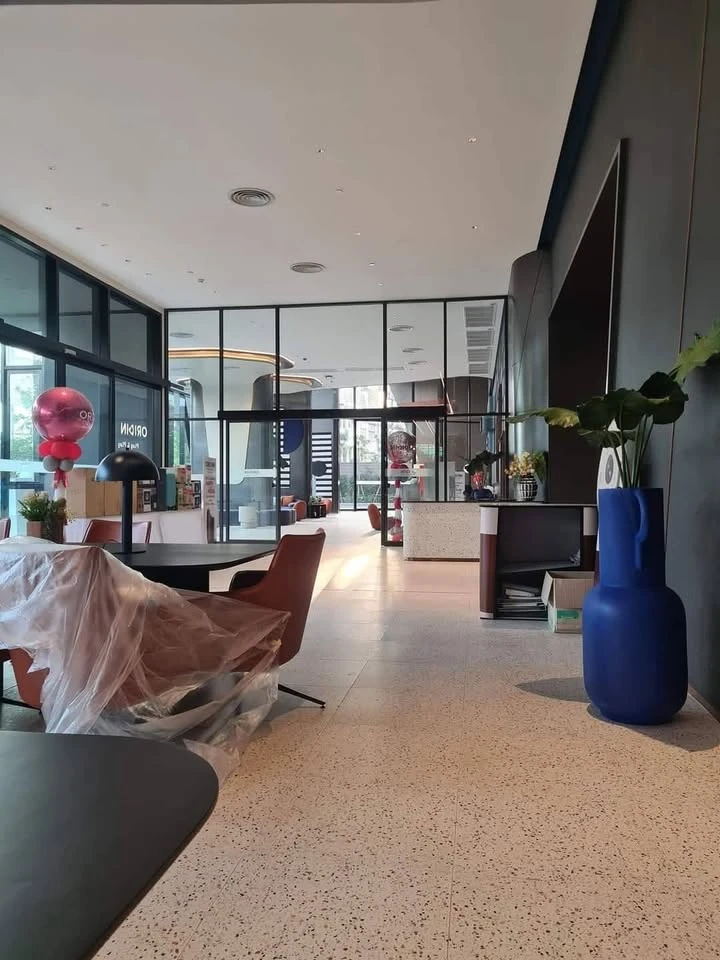 ให้เช่า ออริจิ้น ปลั๊ก & เพลย์ นนทบุรี สเตชั่น ห้อง Duospace เพดานสูง แต่งบิวท์อินสุดเริ่ด ห้ามพลาด