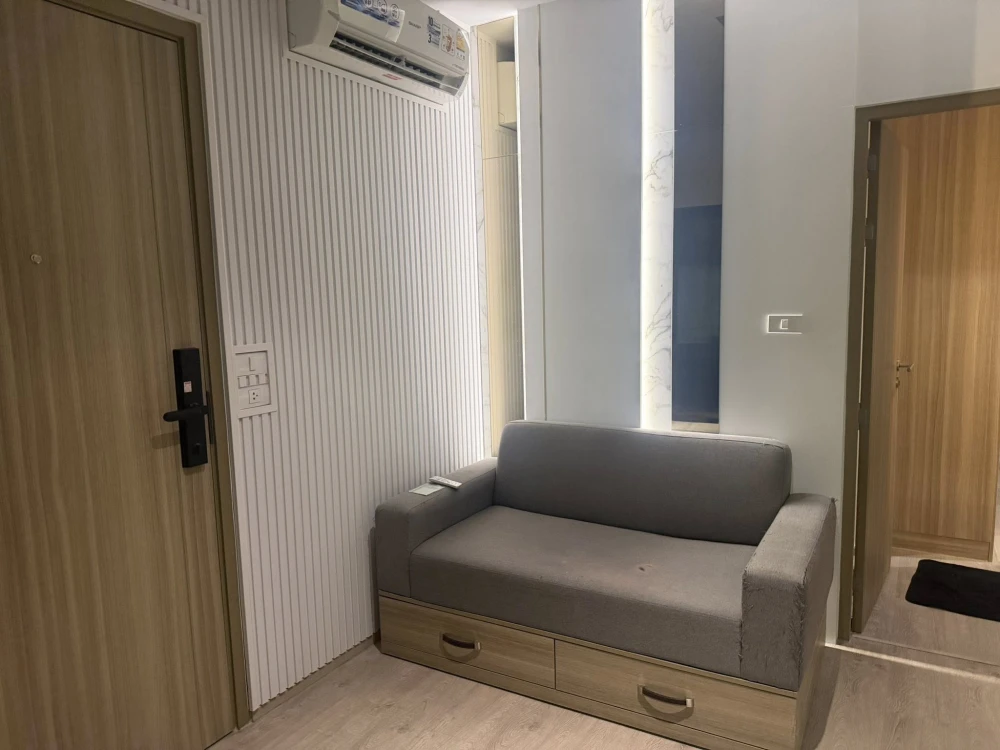 ให้เช่า อัลติจูด ยูนิคอร์น สาธร-ท่าพระ ห้องพร้อมอยู่ ชั้นสูง กว้างขวางอยู่สบาย สิ่งอำนวยความสะดวกครบครัน รีบจองเลยห้ามพลาด!!