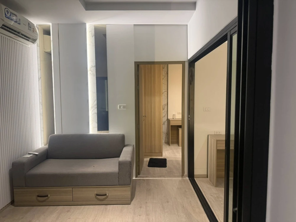 ให้เช่า อัลติจูด ยูนิคอร์น สาธร-ท่าพระ ห้องพร้อมอยู่ ชั้นสูง กว้างขวางอยู่สบาย สิ่งอำนวยความสะดวกครบครัน รีบจองเลยห้ามพลาด!!