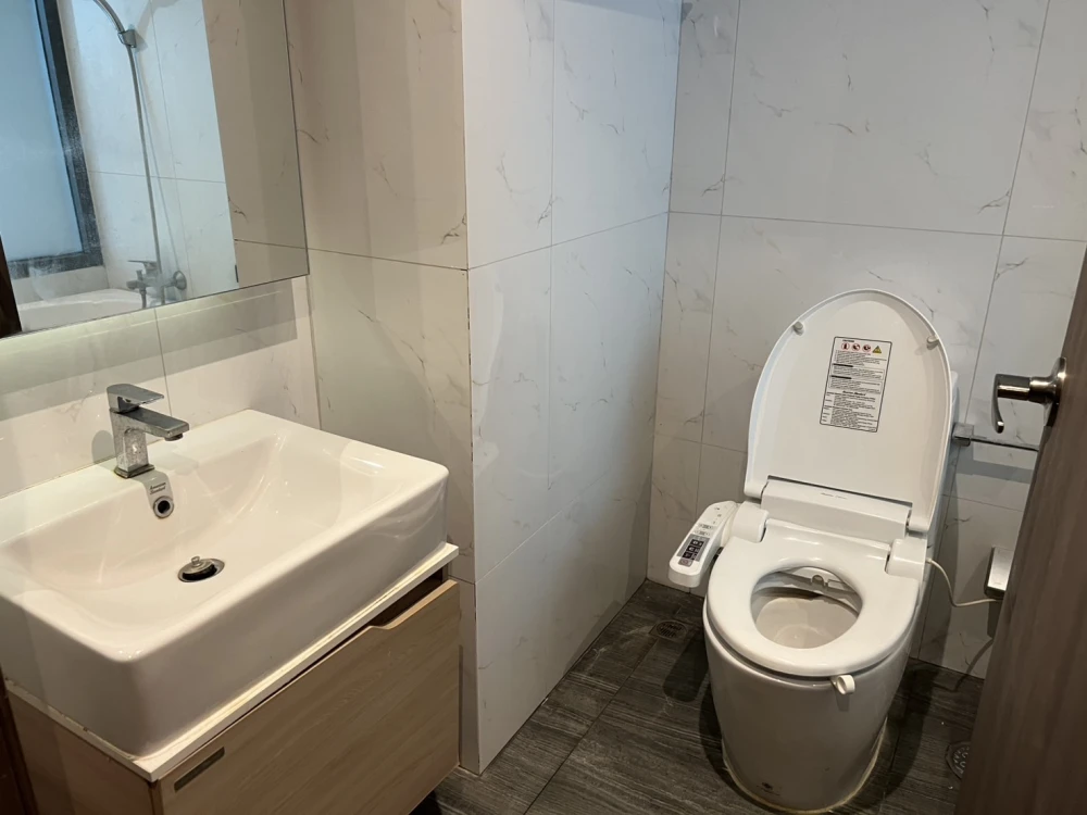 ให้เช่า อัลติจูด สามย่าน-สีลม ชั้น 6 ห้องสวย บิวท์อินทั้งห้อง มี 2 ห้องนอน คุ้มสุดๆ รีบจองด่วน