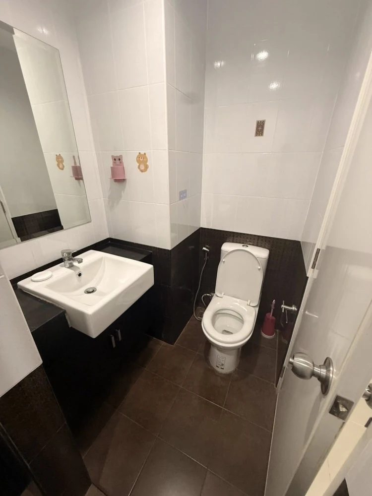 ให้เช่า อัสสกาญจน์เพลส ศรีนครินทร์ ห้องพร้อมอยู่ เฟอร์พร้อม ชั้นสูง จองเลย ราคานี้หายาก+++