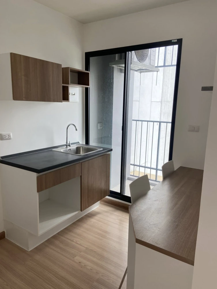 ให้เช่า เจ คอนโด กัลปพฤกษ์-สาทร ห้องพร้อมอยู่ เฟอร์พร้อม ชั้นสูง กว้างขวางจองเลย