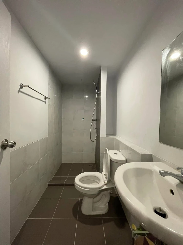 ให้เช่า เดอะคิทท์ รังสิต-ติวานนท์ 1 ห้องนอน 1 ห้องน้ำ ทำเลดี เดินทางสะดวก เฟอร์นิเจอร์ครบครัน ห้ามพลาด