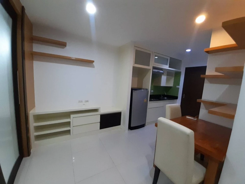 ให้เช่า เดอะ กรีน คอนโด 2 ห้องใหญ่ พร้อมเฟอร์นิเจอร์บิวท์อินครบ บรรยากาศเงียบสงบ เหมาะสำหรับพักอาศัย