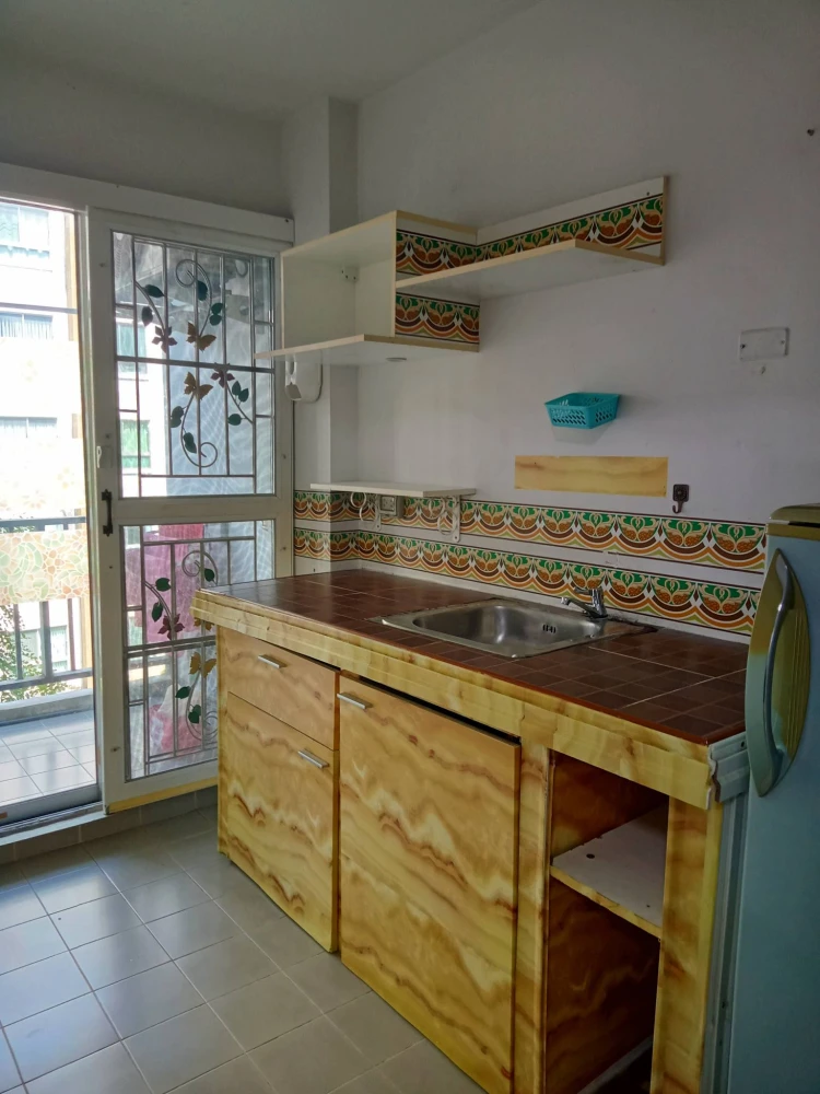 ให้เช่า เดอะ คิทท์ ลำลูกกา คลอง 2 ห้องพร้อมอยู่ ชั้นไม่สูง เฟอร์พร้อม ราคาสบายกระเป๋า จองเลย