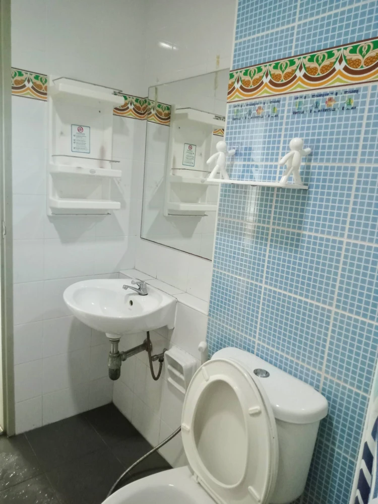 ให้เช่า เดอะ คิทท์ ลำลูกกา คลอง 2 ห้องพร้อมอยู่ ชั้นไม่สูง เฟอร์พร้อม ราคาสบายกระเป๋า จองเลย