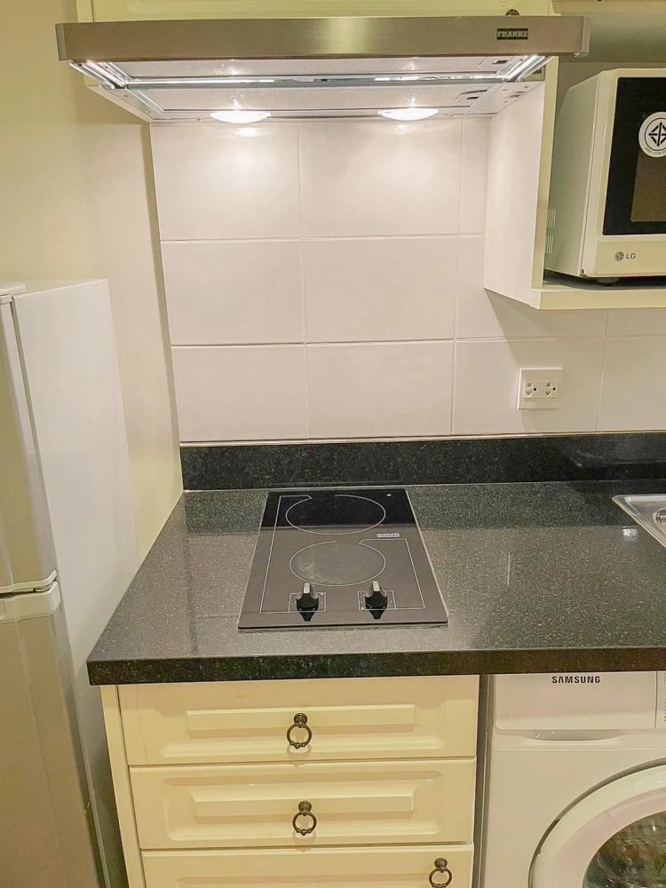 ให้เช่า เดอะ ซี้ด เมมโมรี่ สยาม ห้องขนาด 31 ตรม. ห้องมุม ชั้น 3 ตกแต่งด้วยเฟอร์ฯครบชุด ต้องจัดแล้ว