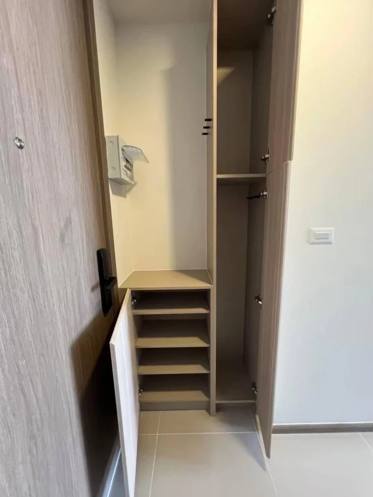 ให้เช่า เดอะ มูฟ บางนา อาคาร A อาคารเดียวกับ facility เฟอร์นิเจอร์ครบ มาแต่ตัวเข้าอยู่ได้เลย