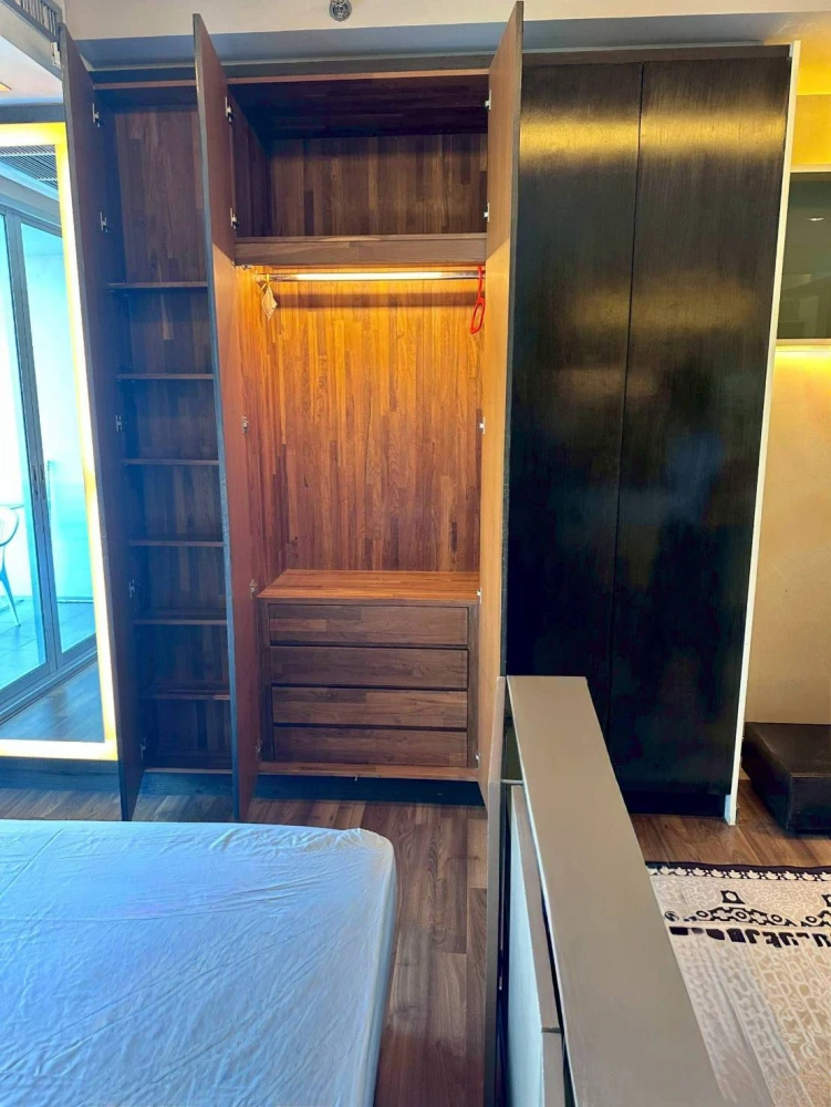 ให้เช่า เดอะ ราชดำริ ชั้นสูง ห้องน่าอยู่ ขนาดใหญ่ เฟอร์นิเจอร์ครยครัน จองแล้วไม่ผิดหวังแน่นอนจ้า