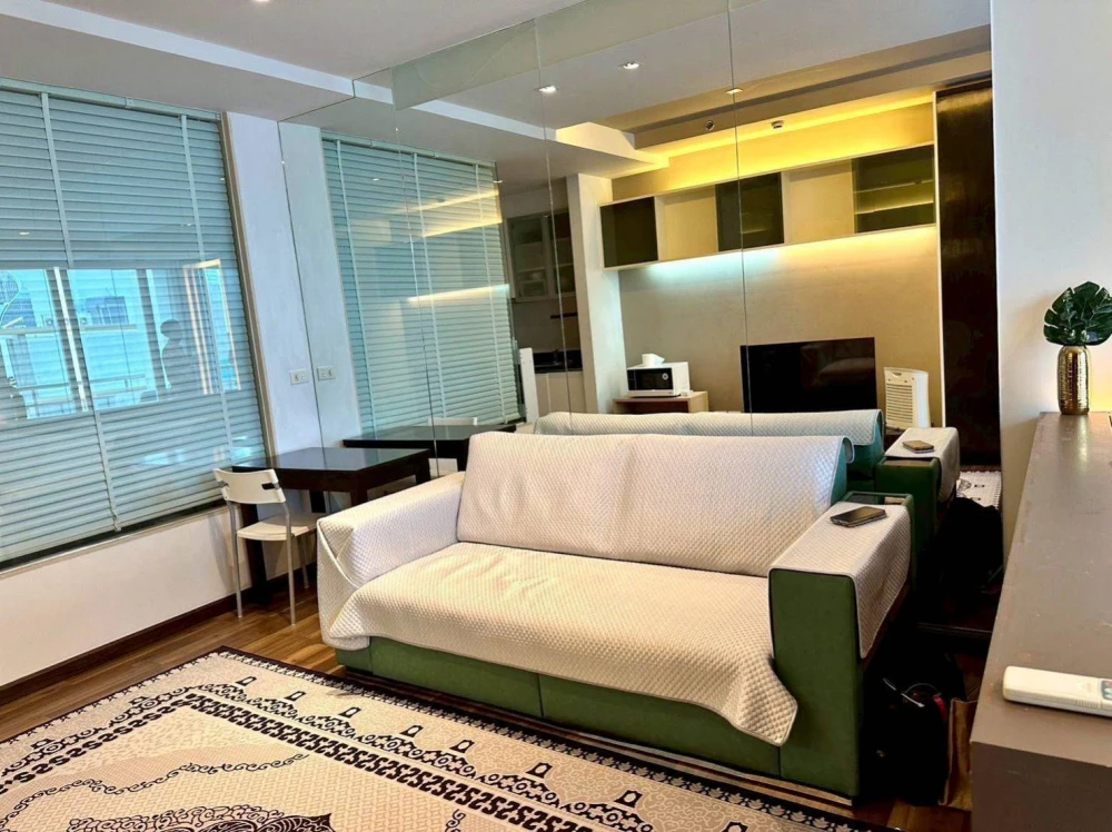 ให้เช่า เดอะ ราชดำริ ชั้นสูง ห้องน่าอยู่ ขนาดใหญ่ เฟอร์นิเจอร์ครยครัน จองแล้วไม่ผิดหวังแน่นอนจ้า