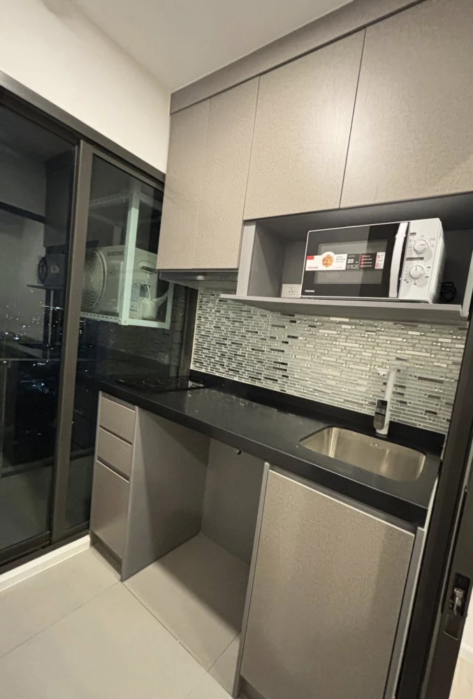 ให้เช่า เดอะ เคลฟ ริเวอร์ไรน์ เจ้าพระยา - วงศ์สว่าง ชั้นสูง ห้องสวย พร้อมเครื่องใช้ไฟฟ้า อย่ารอช้า