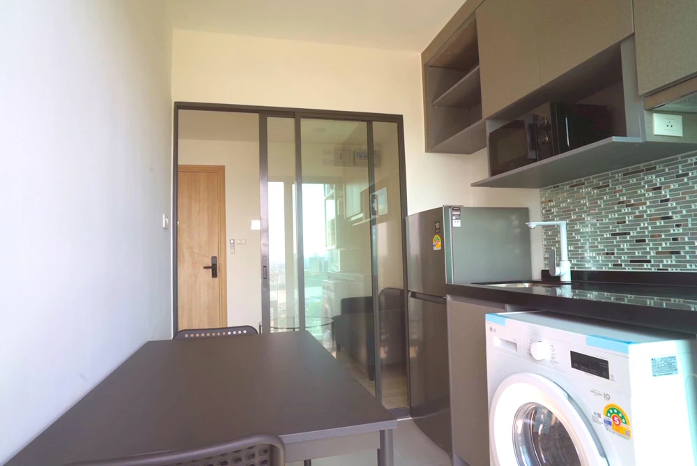 ให้เช่า เดอะ เคลฟ ริเวอร์ไรน์ เจ้าพระยา - วงศ์สว่าง   ห้องชั้นสูงน่าอยู่ เฟอร์ + เครื่องใช้ไฟฟ้าพร้อม จองเลย