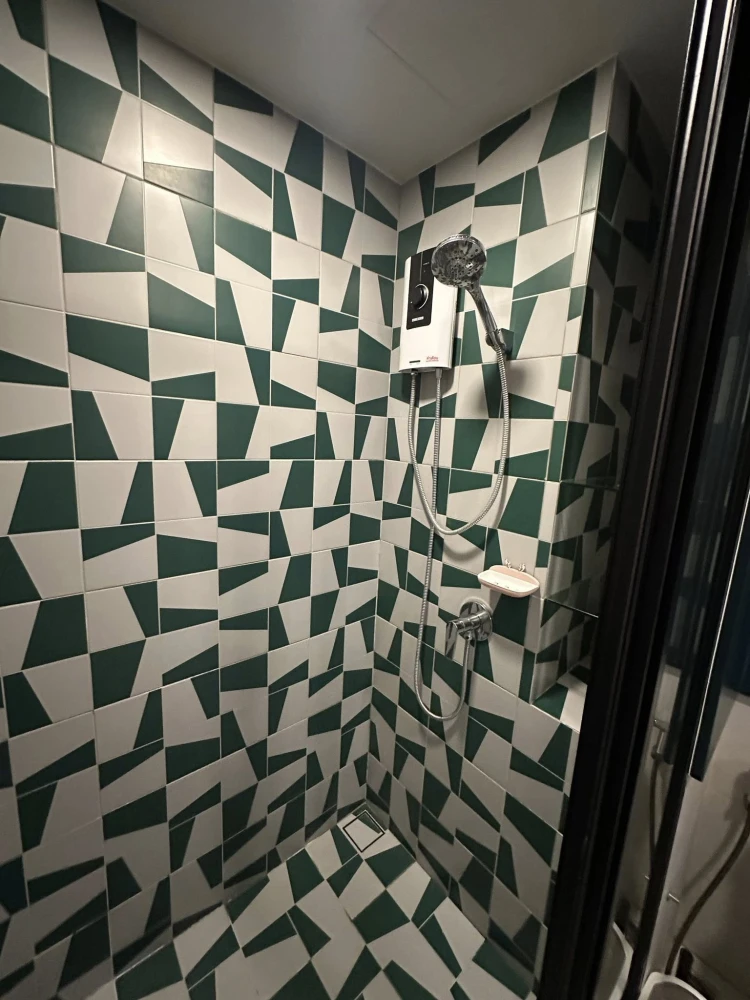 ขาย ให้เช่า เดอะ เบส สุขุมวิท 50 อาคาร B ตกแต่งโทนสีเขียวเข้ม ดูสุขุมชวนผ่อนคลาย ย้ายเลย อย่ารีรอ