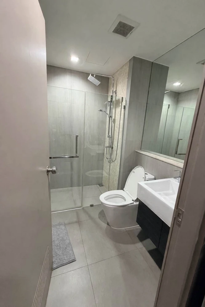 ให้เช่า เดอะ โพลิแทน อควา ห้องพร้อมอยู่ ชั้นสูง เฟอร์ + เครื่องใช้ไฟฟ้าพร้อม จองเลย