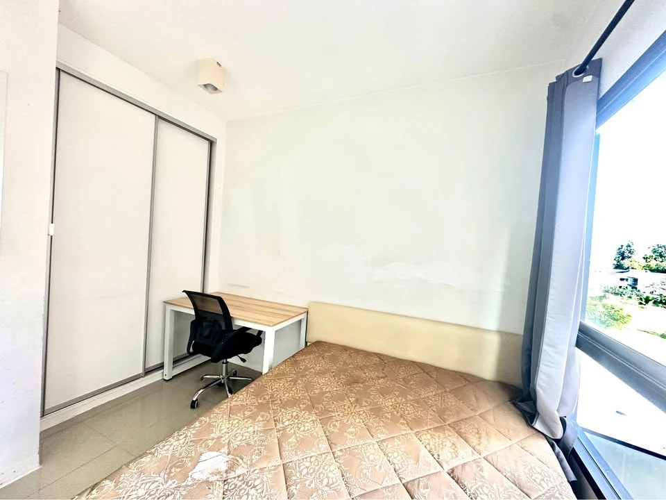 ให้เช่า เดอ โซน ตกแต่งฟังก์ชั่นครบ พร้อมเฟอร์นิเจอร์แน่นๆ มาแต่ตัวเข้าอยู่ได้เลย