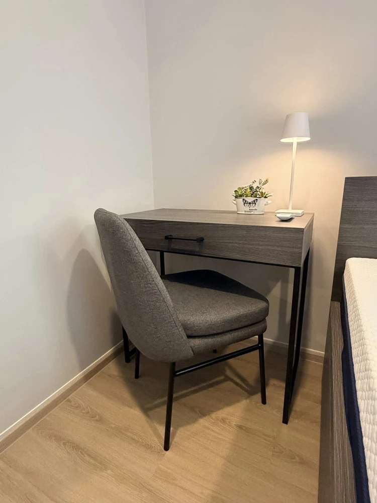 ให้เช่า เมทริส ดิสทริค ลาดพร้าว  ชั้น 8 (ติดสวน) ป็นช่องลม เลี้ยงสัตว์ได้ คนรักสัตว์ห้ามพลาด