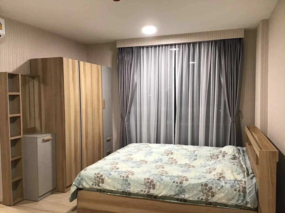 ให้เช่า เย็นสบายดี คอนโด ลาดพร้าว 101 แต่งวอลเปเปอร์ลายสวย พร้อมเฟอร์นิเจอร์เข้าเซตกัน น่าจองมากก