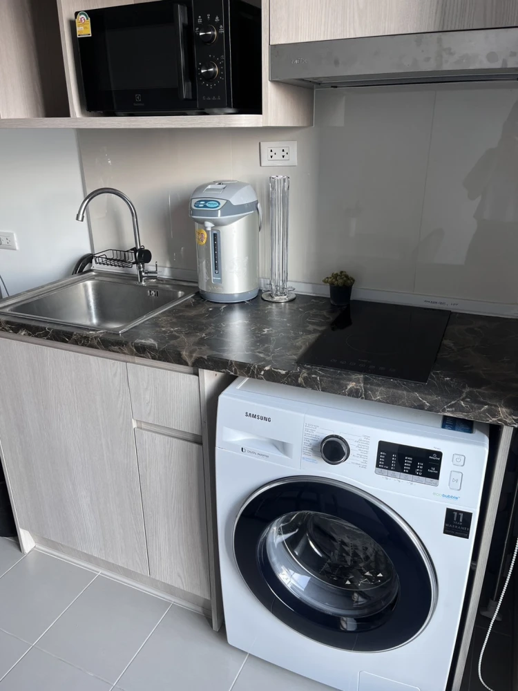 ให้เช่า เอลลิโอ สาทร-วุฒากาศ ห้องพร้อมอยู่ ชั้นสูง ราคาสบายกระเป๋า รีบจองเลยห้ามพลาด+++