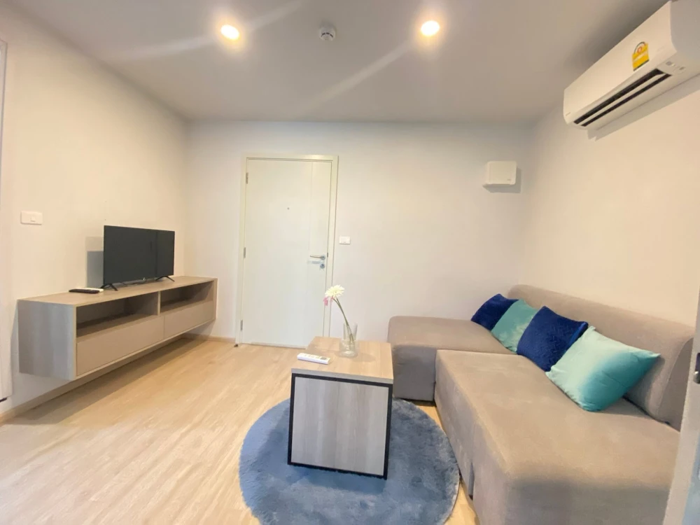 ให้เช่า เอลลิโอ เดล มอสส์ พหลโยธิน 34  ชั้น 4 วิวสระน้ำ สงบ ร่มรื่น  เฟอร์ครบ หิ้วกระเป๋าเข้าอยู่ได้