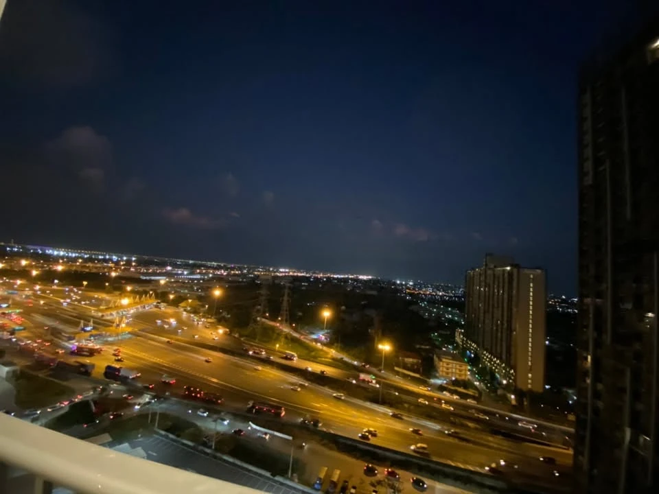 ให้เช่า เอ สเปซ เมกา ห้องริม ใกล้ลิฟท์ โซนส่วนตัว เงียบสงบสุดๆ เฟอร์นิเจอร์และเครื่องใช้ไฟฟ้าอย่างดี