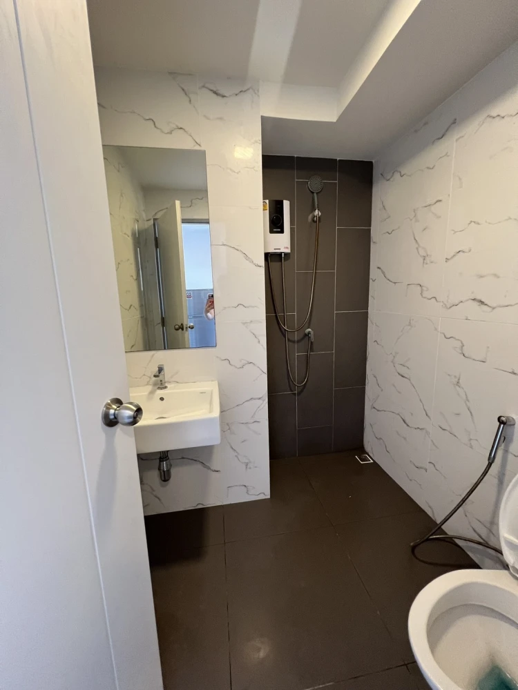 ให้เช่า เอ แลนด์ คอนโด ไทรน้อย เวสต์เกต ห้องสวย ชั้น 6 วิวสวน ตกแต่งฟังก์ชั่นครบ ย้ายเลย อยารีรอ