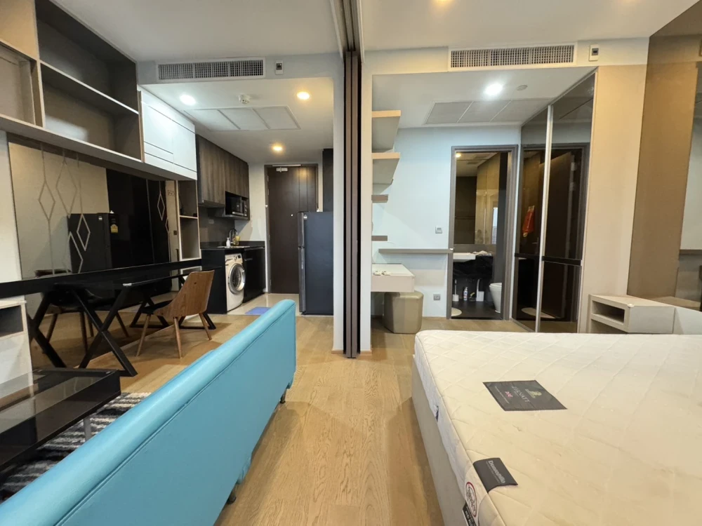 ให้เช่า  แอชตัน จุฬา-สีลม   (ทิศเหนือ) วิวสภากาชาด สนามม้า เครื่องใช้ไฟฟ้าครบ พร้อมเข้าอยู่