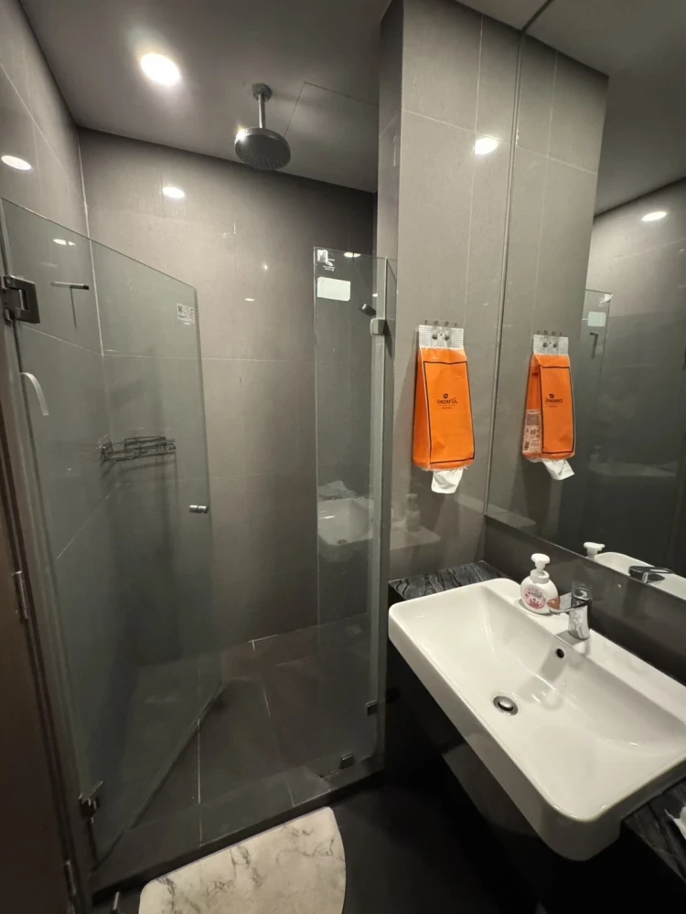 ให้เช่า  แอชตัน จุฬา-สีลม   (ทิศเหนือ) วิวสภากาชาด สนามม้า เครื่องใช้ไฟฟ้าครบ พร้อมเข้าอยู่