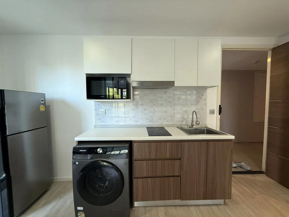 ให้เช่า แอทโมซ ลาดพร้าว 71 วิวสระว่ายน้ำ ห้องริมสุด*** ส่วนตัวมาก บรรยากาศดีมาก รีบคว้าไว้เลย