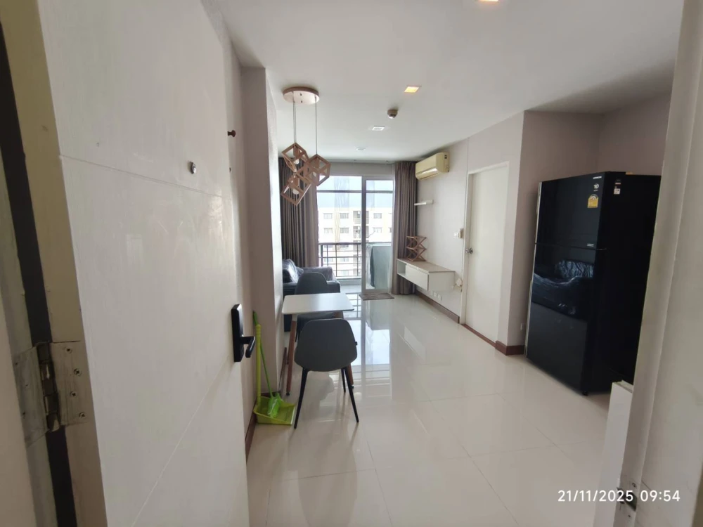 ให้เช่า แอร์ลิงค์ เรสซิเดนซ์ ร่มเกล้า พร้อมเฟอร์นิเจอร์ครบ เข้าอยู่ได้ทันที