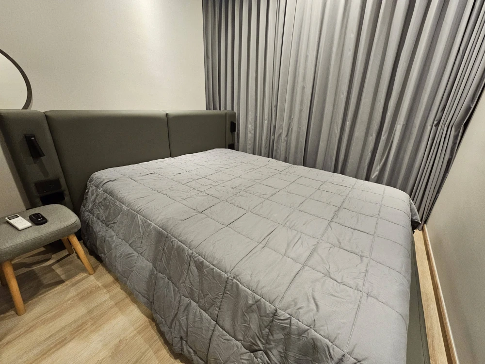 ให้เช่า โนเบิล นิว ดีสทริค อาร์ไนน์ 2 ห้องนอน 2 ห้องน้ำ ระเบียงทิศเหนือ ตอนบ่ายร่ม วิวส่วนกลาง รีบคว้าไว้เลย