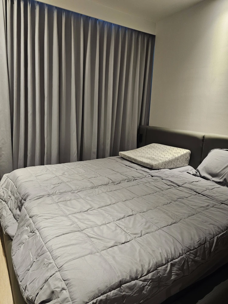 ให้เช่า โนเบิล นิว ดีสทริค อาร์ไนน์ 2 ห้องนอน 2 ห้องน้ำ ระเบียงทิศเหนือ ตอนบ่ายร่ม วิวส่วนกลาง รีบคว้าไว้เลย