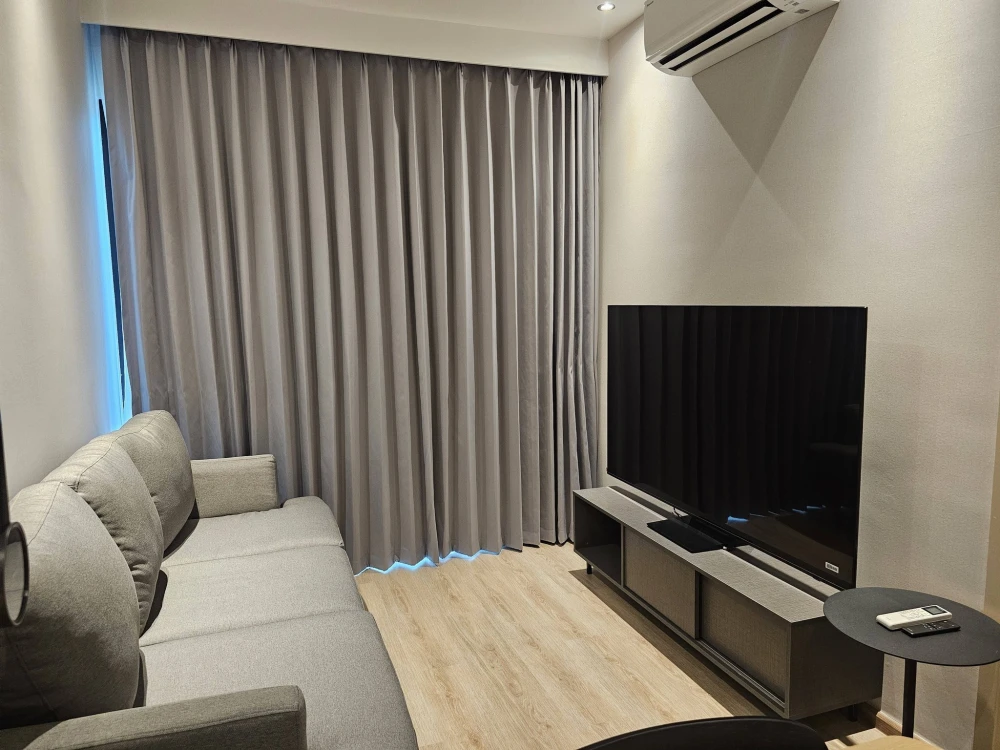 ให้เช่า โนเบิล นิว ดีสทริค อาร์ไนน์ 2 ห้องนอน 2 ห้องน้ำ ระเบียงทิศเหนือ ตอนบ่ายร่ม วิวส่วนกลาง รีบคว้าไว้เลย