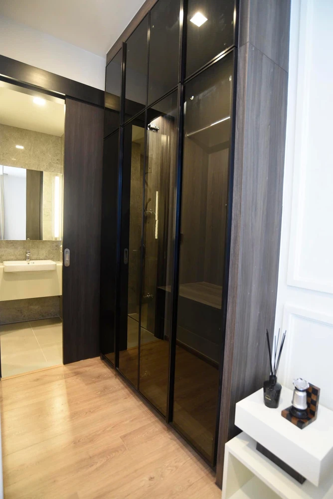 ให้เช่า โนเบิล อราวน์ อารีย์ ตำแหน่งฮิตสุด ตกแต่งเรียบง่ายสวยงาม เฟอร์นิเจอร์ครบ พร้อมเข้าอยู่