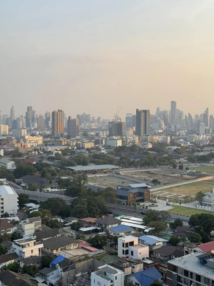 ให้เช่า โนเบิล อราวน์ อารีย์ ตำแหน่งฮิตสุด ตกแต่งเรียบง่ายสวยงาม เฟอร์นิเจอร์ครบ พร้อมเข้าอยู่