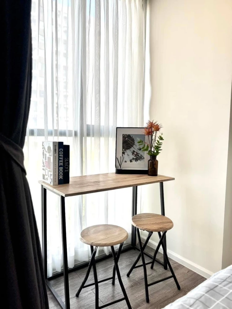 ให้เช่า โมดิซ สเตชั่น มีเฟอร์นิเจอร์ครบ พร้อมตู้เสื้อผ้าหลังใหญ่ใส่ของได้จุใจ จองเลยอย่าลังเล