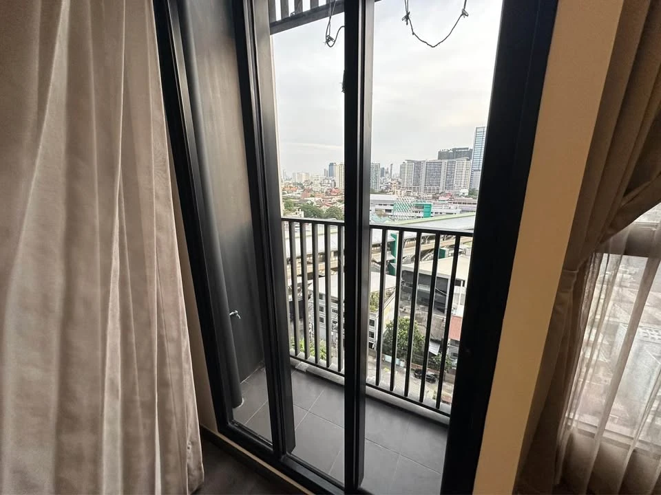 ให้เช่า ไนท์บริดจ์ สเปซ รัชโยธิน 1 ห้องนอนแบบ Duplex ชั้น 15 อยู่สบายไม่อึดอัด รีบจองให้ไว