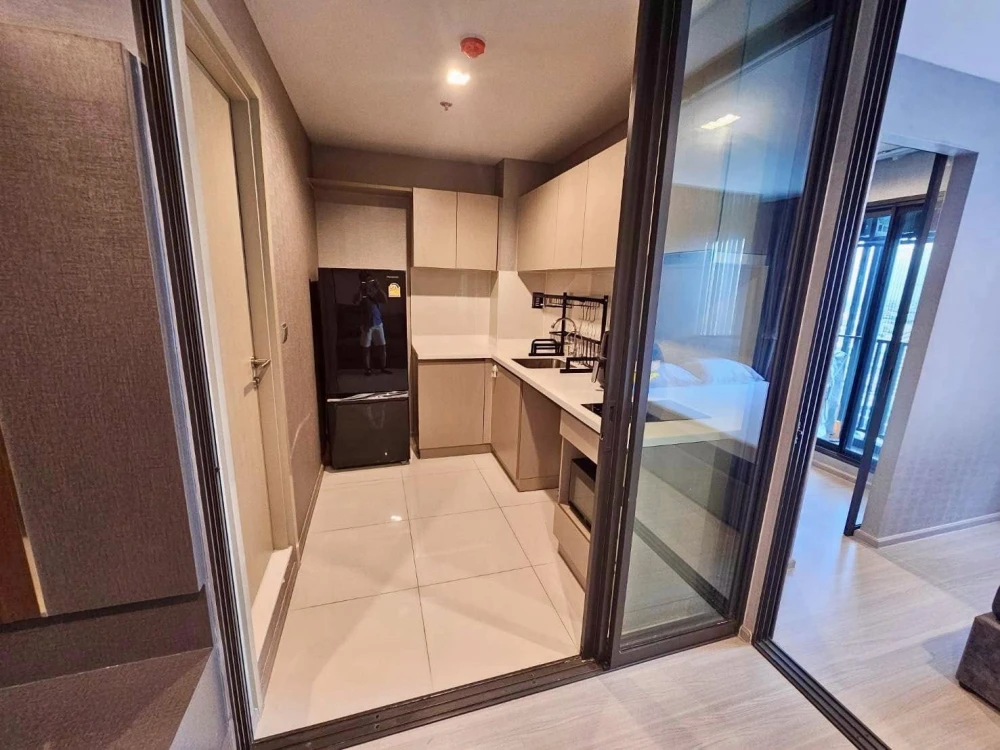 ให้เช่า ไลฟ์ ลาดพร้าว ชั้น 30 ห้องแต่งครบ พร้อม walk in closet สนใจจองเลย อย่ารอช้า